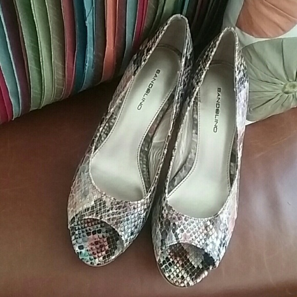 SEXY PEEP TOE SNAKESKIN PUMPS - Picture 2 of 6